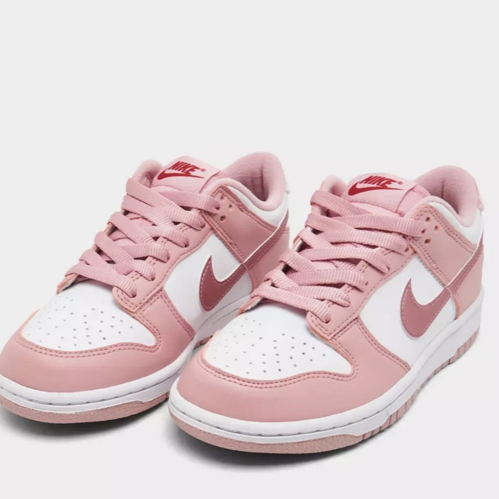 Nike pink dunks